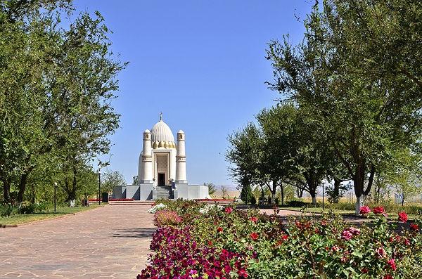 Мавзолей Домалак ана