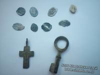 7 чешуек Ивана Грозного,1 пломба,1 крестик и ключ