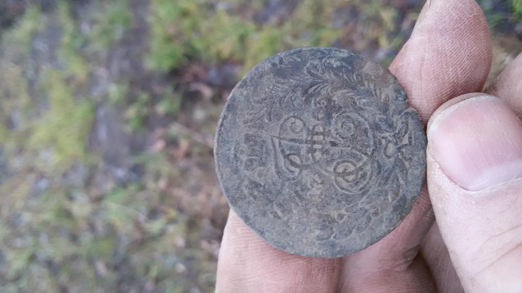 Катенька 1763 год, монетный двор пока не скажу, откисает)))
