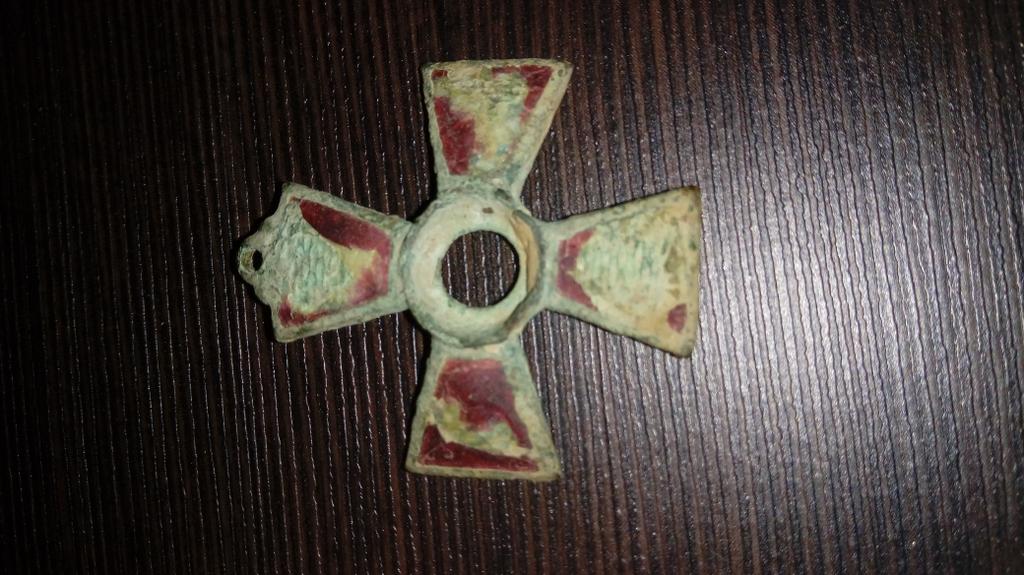 крестик непонятный