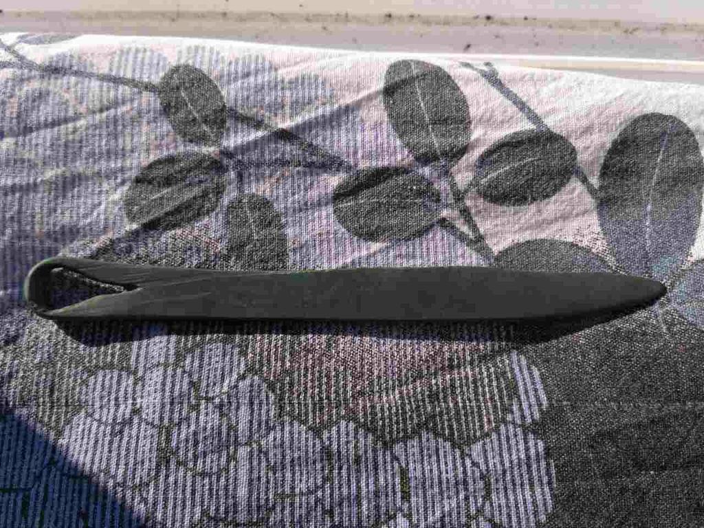 Бронзовый нож