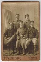 Прадед, стоит слева