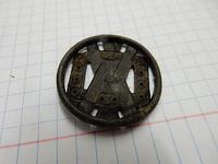 Попала вот такая штука, сначала думал што это конина, но смущает явный след от закрутки. Если кто в курсе подскажите. Заранее благодарен.