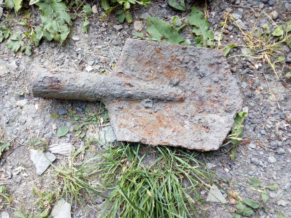 Советская сапёрная лопатка