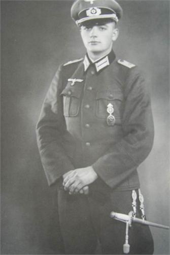 12739.jpg