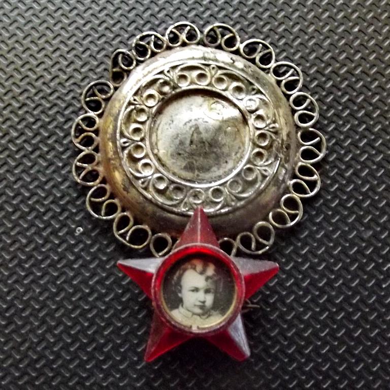 брошь для фотографии ппамяти