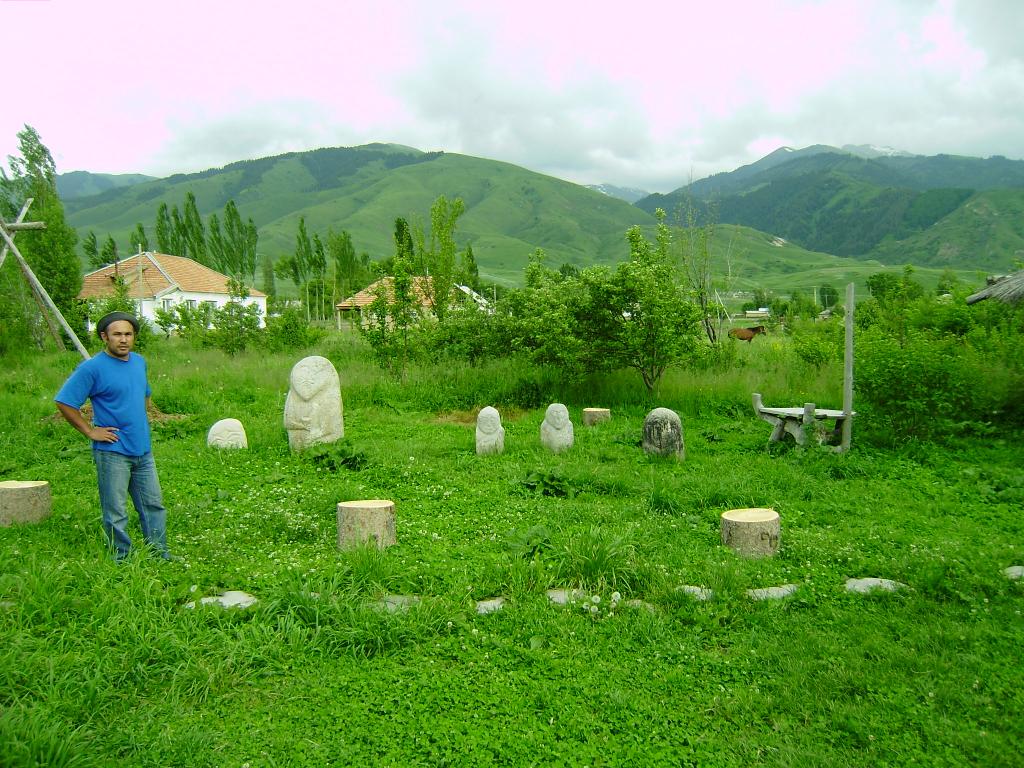 Каменные извояния 8в