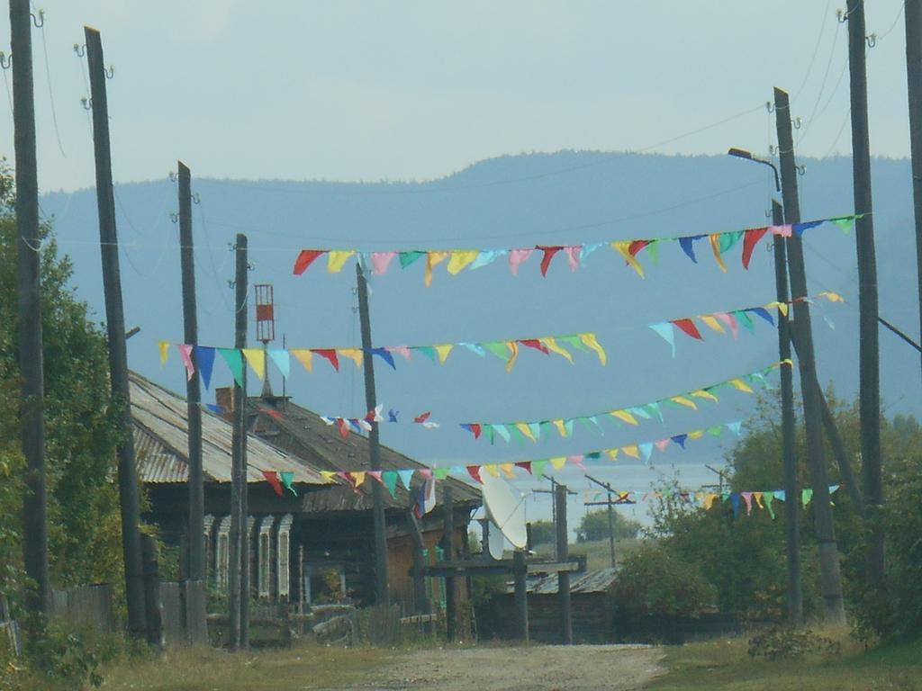 вот так надо встречать нашего брата