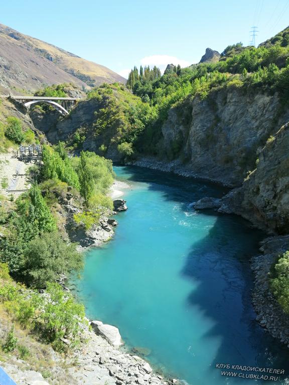 5-32 Вид на реку Cardrona с дороги  Новая Зеландия март 2013 не далеко от  Квинстауна