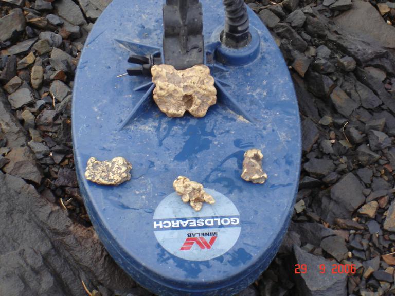 Золотые самородки найдены металлоискателем Eureka Gold - Магадан