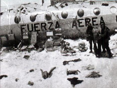Крушение в Андах остатки самолета - Анды 1972 год