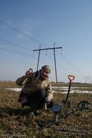 Поле чудес Поиск с металлоискателем под ЛЭП
