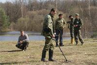 На площадке металлодетектор F75. Отмечено 7 целей из 11 возможных. Пятое место.