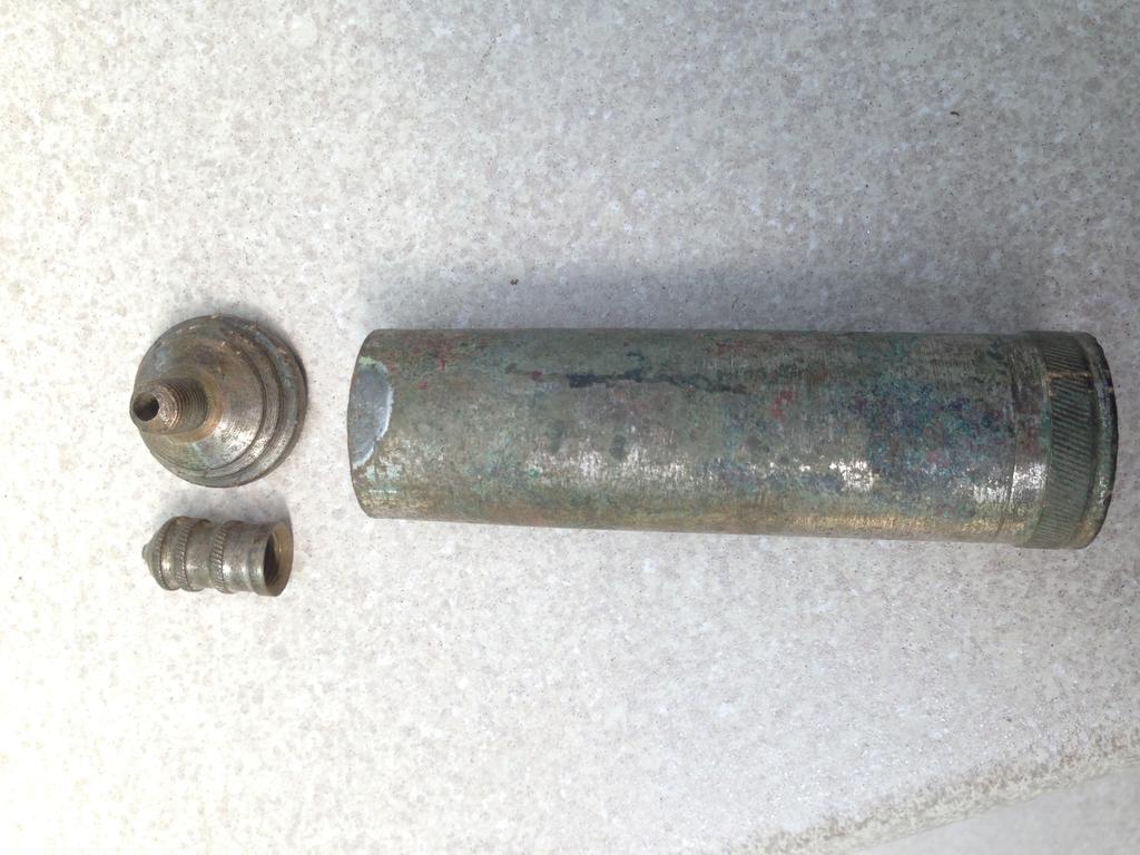 При разборе внутри была вата 