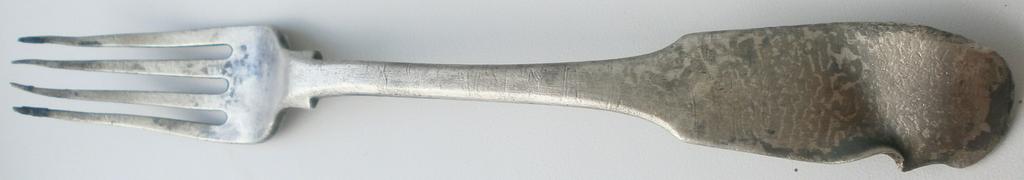 вилка. серебро