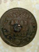 Пуговица  1737 год обратная сторона надпись год ниже полк