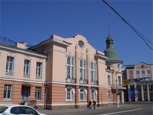 Бывший Русско-Азиатский банк.