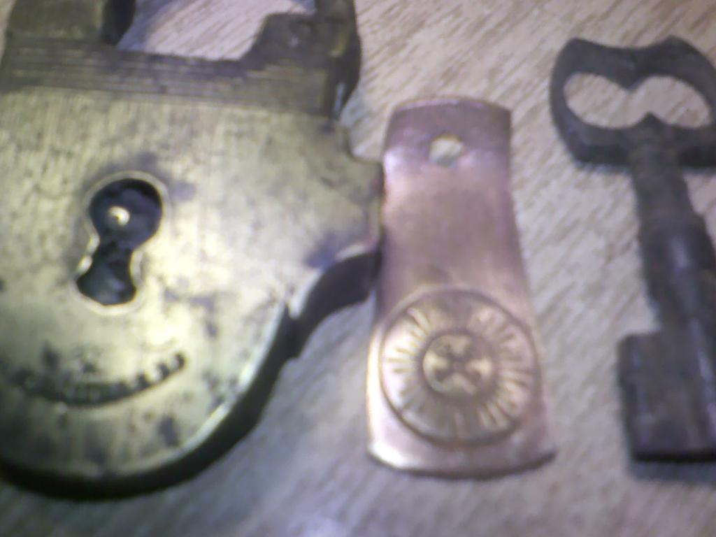 накладка на замочную скважину