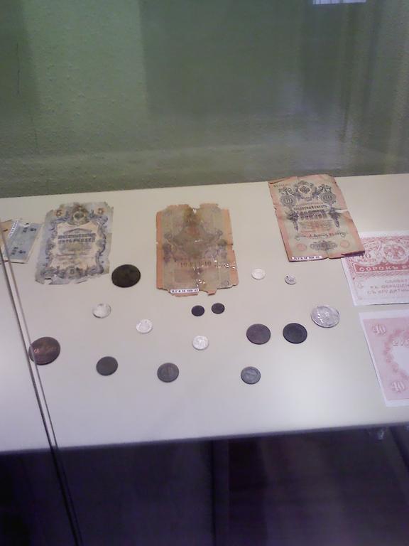  Юбилей 700 лет рублю 