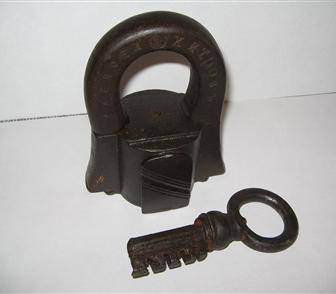 Замок старинный.