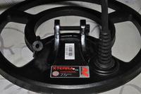 катушка с болтом