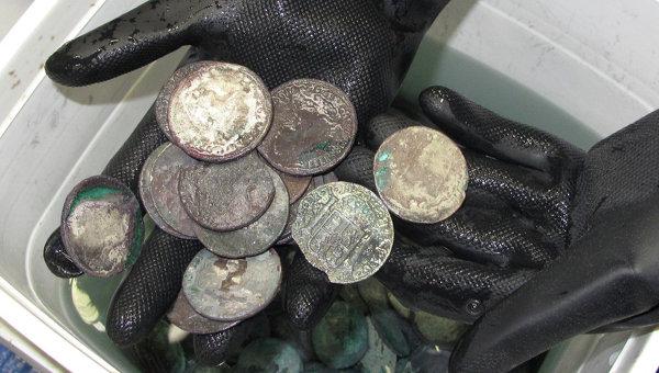 Золотые монеты, найденные на корабле Nuestra Senora de las Mercedes