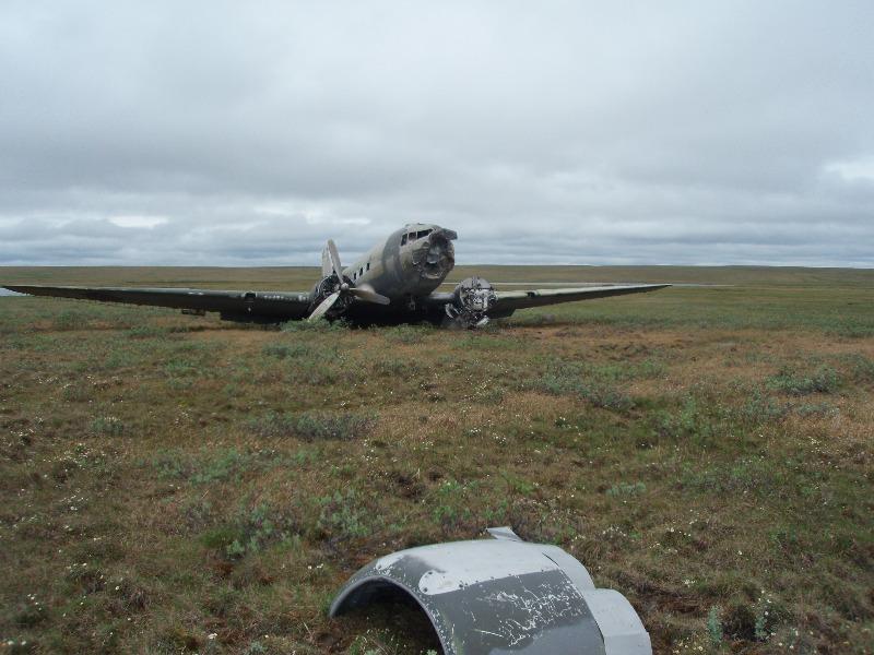 Уникальный самолет, единственный в России, уже 66 лет лежит в тундре