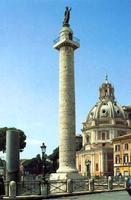 колонна Траяна в Риме