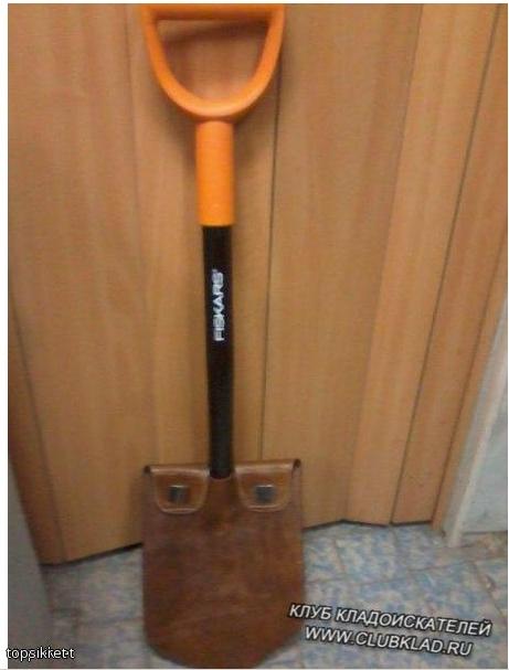 Лопата спит