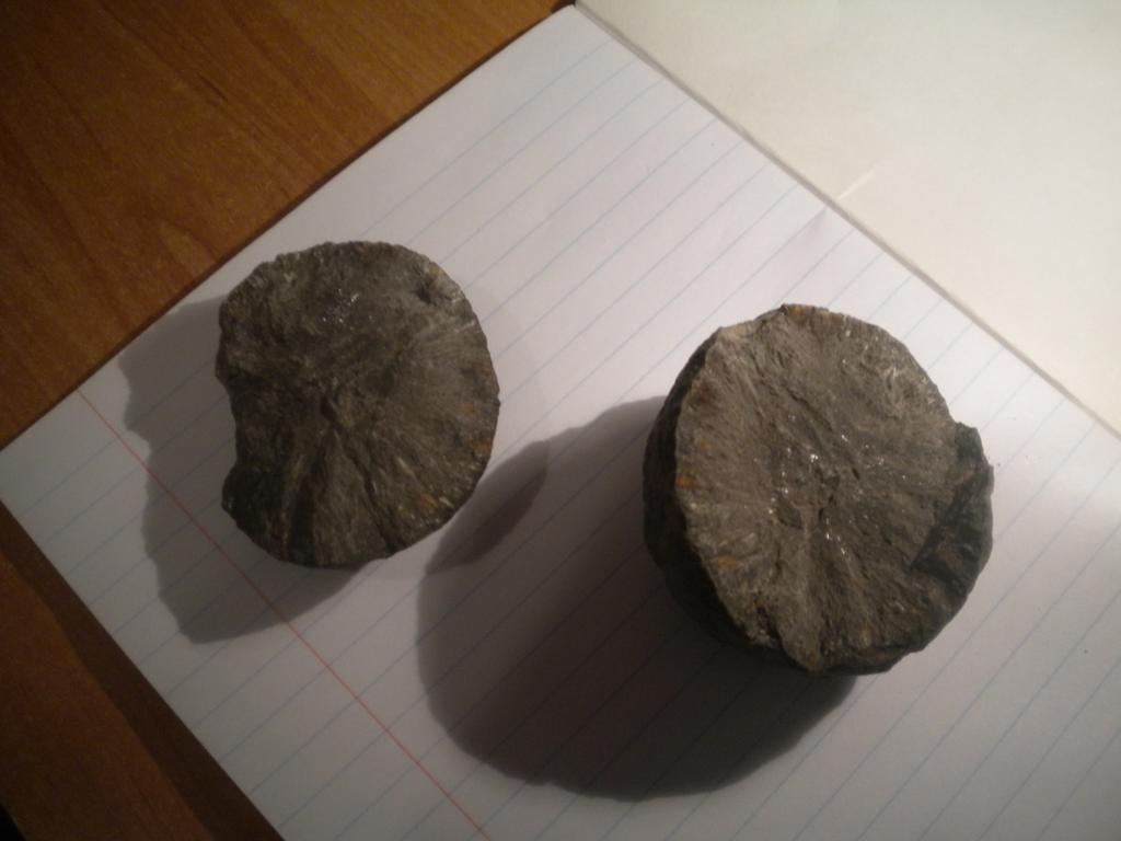 нашёл во дворе лет 15 назад...