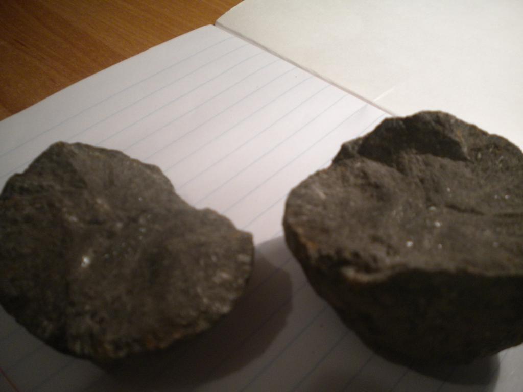 с трудом удалось расколоть его...